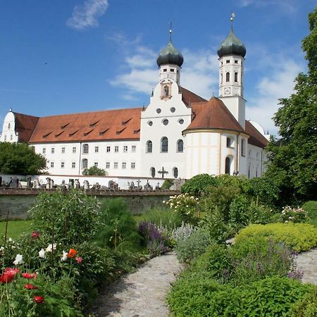Kloster Benediktbeuern - Gaestehaus Der Salesianer Don Bosco Экстерьер фото